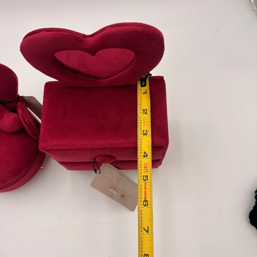 Willow & Riley Pink Velvet Heart Jewelry Box Set Vanity Dresser & Armchair NWT
